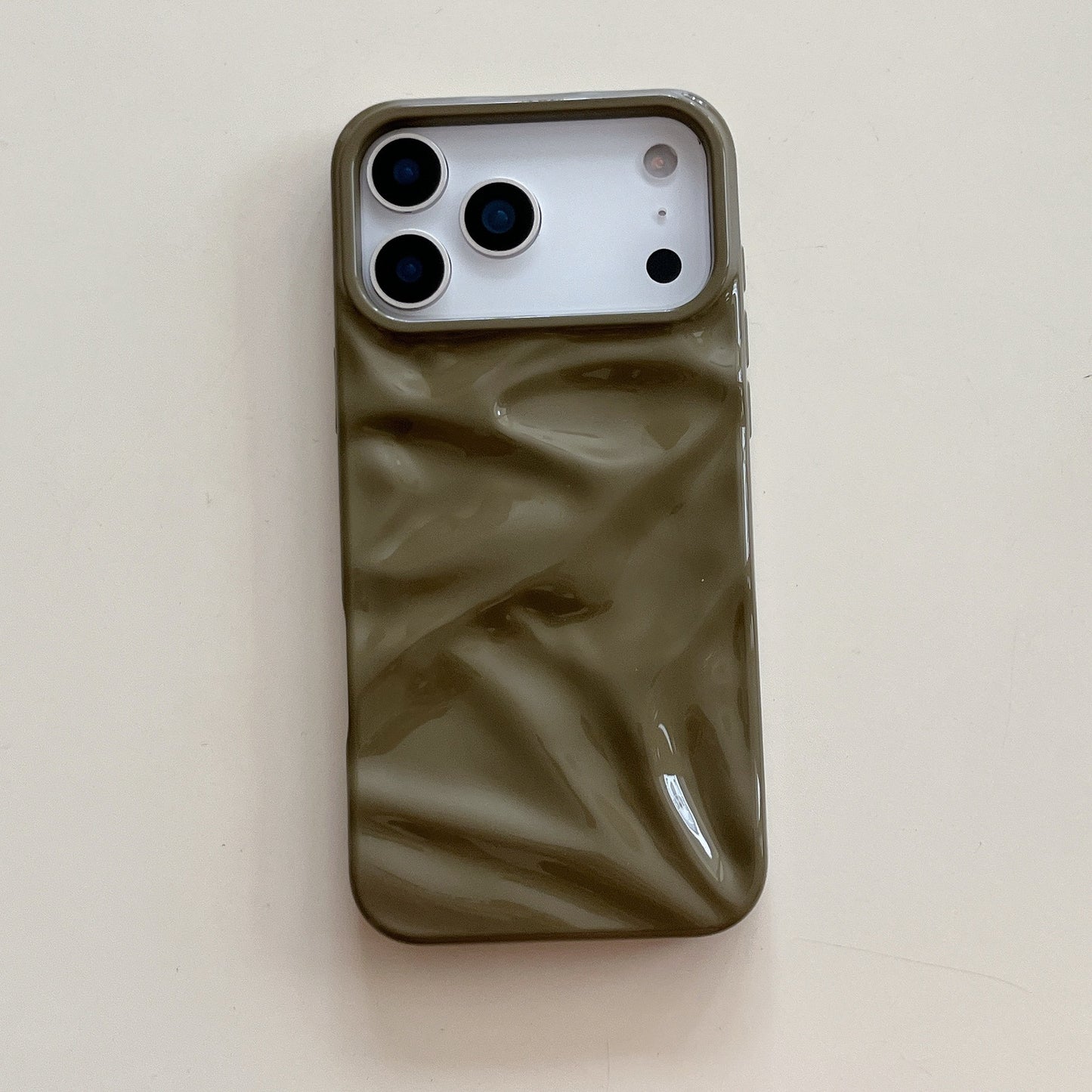 Coque de téléphone à motif plissé tridimensionnel, couleurs automne-hiver