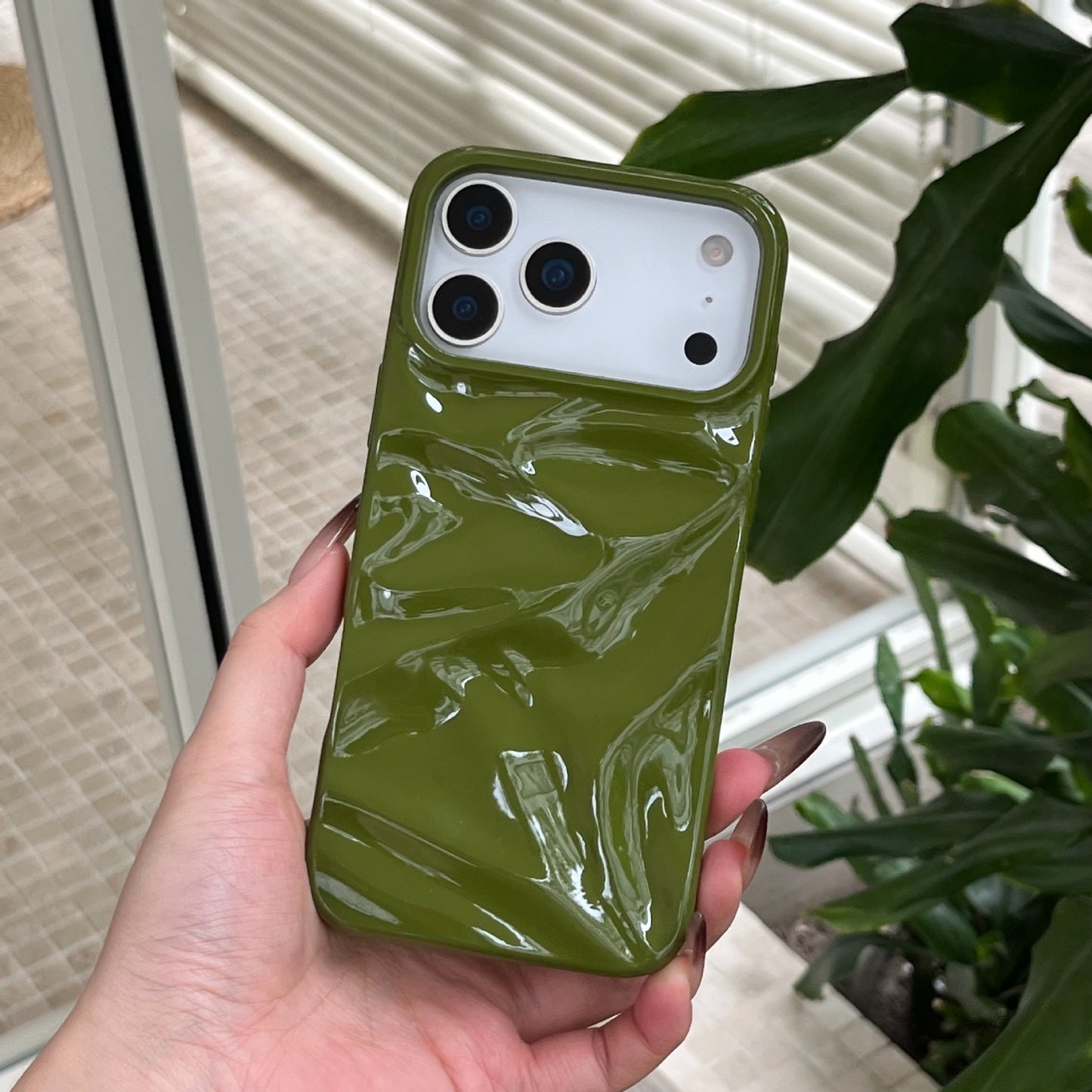 Coque de téléphone à motif plissé tridimensionnel, couleurs automne-hiver