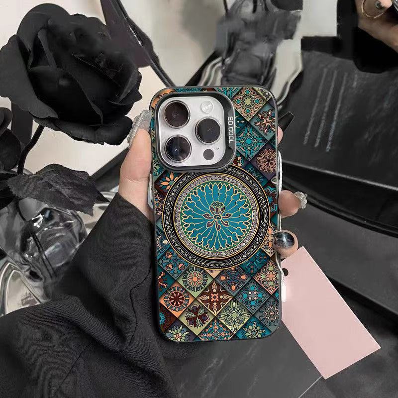 Ethnic Style Patterned Phone Case Niche