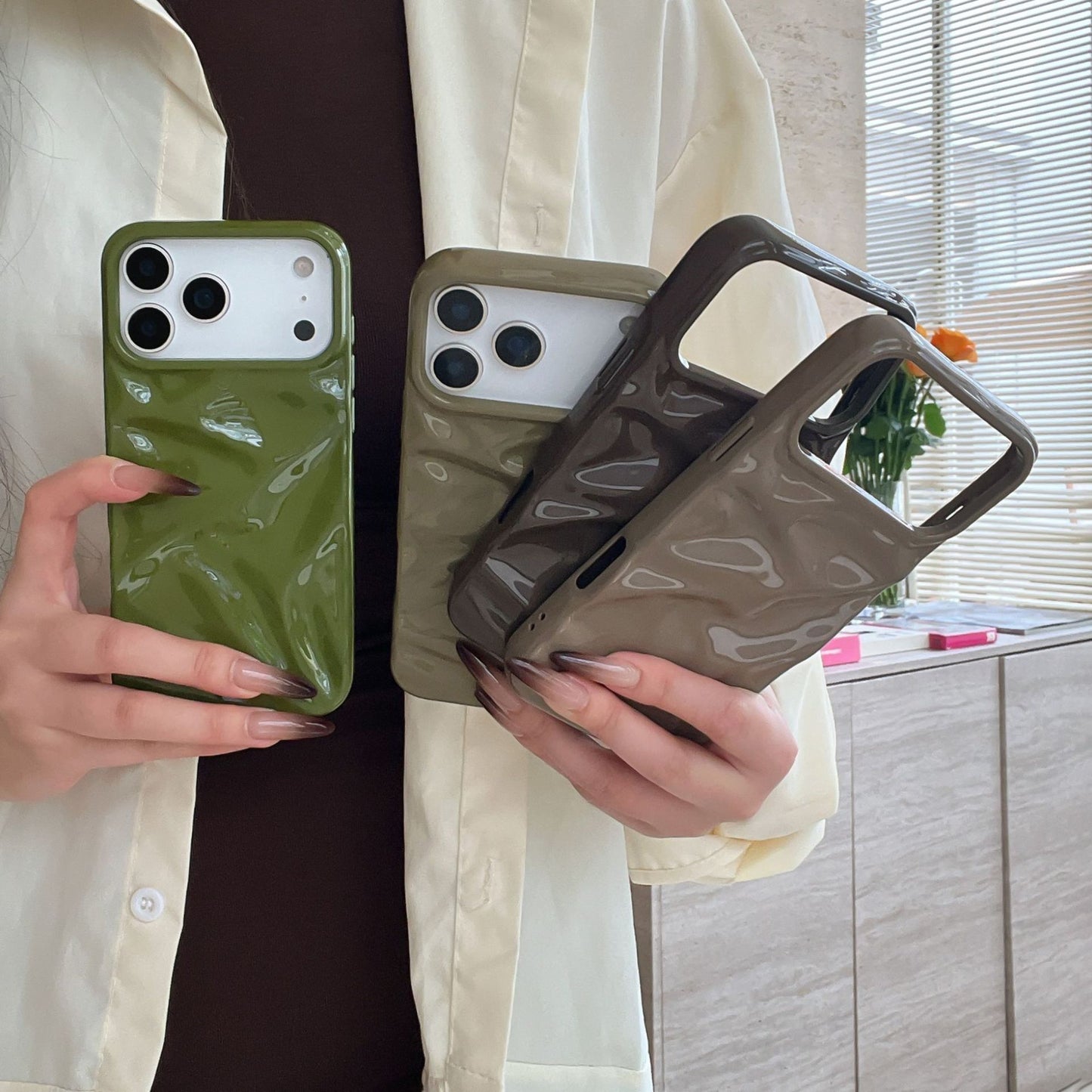 Coque de téléphone à motif plissé tridimensionnel, couleurs automne-hiver